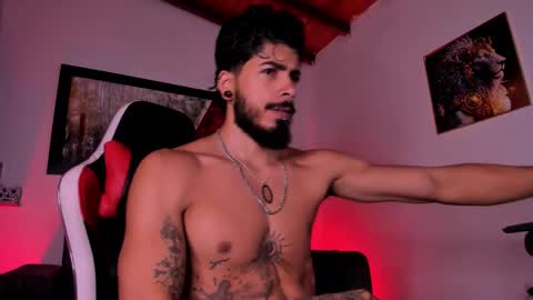 Snapshot of wolferatus chatting on December 2025 01:32:02 AM wolferatus online show from December 2025 01:32:02 AM