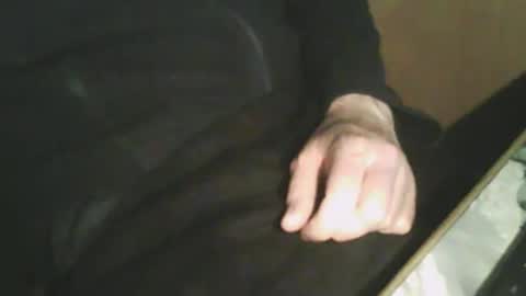 Snapshot of wolfie_2910 chatting on April 2026 04:44:01 PM wolfie_2910 online show from April 2026 04:44:01 PM