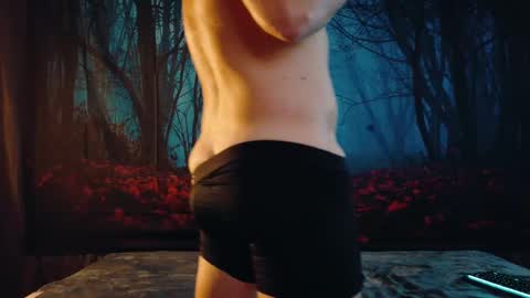 Wolfie online show from October 2025 04:43:01 AM