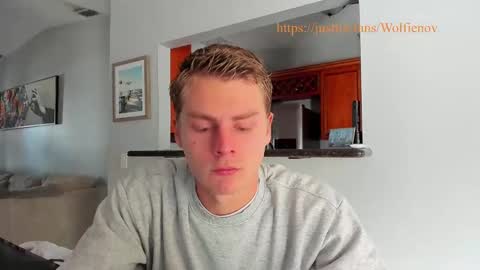 Wolfienov online show from January 2025 04:44:01 PM