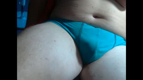 Snapshot of wolfoerl chatting on October 2025 12:50:01 PM wolfoerl online show from October 2025 12:50:01 PM