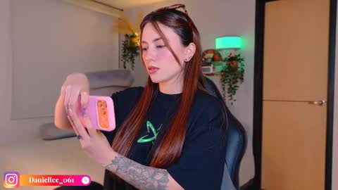 Snapshot of wolfsfoster chatting on March 2026 03:33:02 AM online show from March 2026 03:33:02 AM