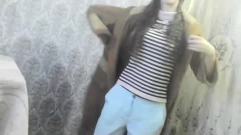 Snapshot of wolfxsnow chatting on December 2024 01:03:01 PM wolfxsnow online show from December 2024 01:03:01 PM