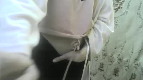 Snapshot of wolfxsnow chatting on February 2025 09:14:02 PM wolfxsnow online show from February 2025 09:14:02 PM