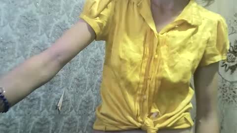 Snapshot of wolfxsnow chatting on September 2025 06:18:02 AM wolfxsnow online show from September 2025 06:18:02 AM