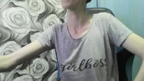 Snapshot of wolfxsnow chatting on March 2026 05:01:02 PM wolfxsnow online show from March 2026 05:01:02 PM