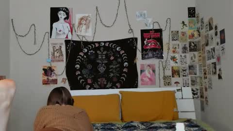 wonderconnie online show from October 2025 03:34:01 PM