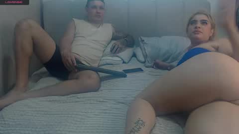 Snapshot of wondercouplexxx chatting on May 2026 04:30:02 AM Sofia And Thomas online show from May 2026 04:30:02 AM