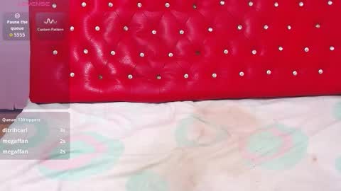   online show from October 2025 09:15:01 PM