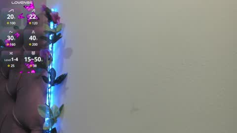 Lia  online show from December 2024 07:43:02 PM