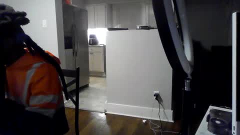 Snapshot of woodpipe69 chatting on January 2025 12:37:01 PM Woodpipe69 online show from January 2025 12:37:01 PM