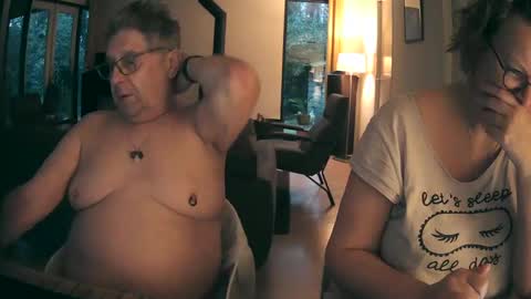 woodwurm and Snoeske online show from February 2025 06:44:01 AM