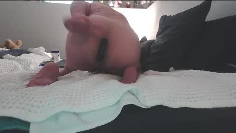 Snapshot of woofy1 chatting on April 2026 10:52:02 AM Woofy online show from April 2026 10:52:02 AM