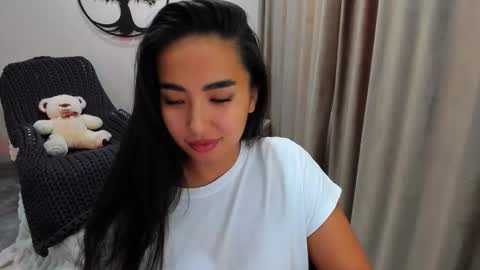 Snapshot of worldofkim chatting on October 2025 06:46:01 AM dudetta Kim online show from October 2025 06:46:01 AM