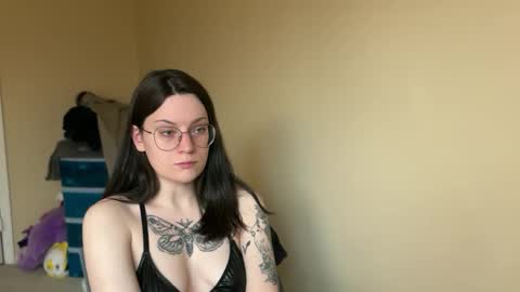 Lucina online show from March 2025 05:50:01 PM