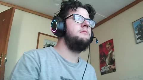 Snapshot of worsie333 chatting on December 2024 12:16:01 PM worsie online show from December 2024 12:16:01 PM