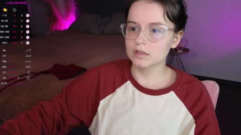 Snapshot of wow_luvng chatting on December 2024 03:06:01 PM Rebecy online show from December 2024 03:06:01 PM