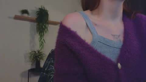 Snapshot of wow_luvng chatting on November 2025 02:28:01 PM Rebecy online show from November 2025 02:28:01 PM