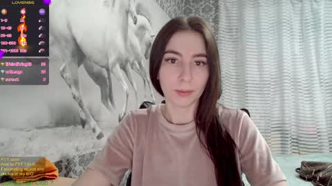 Snapshot of wow_porno_ chatting on February 2025 05:46:02 PM Anna online show from February 2025 05:46:02 PM