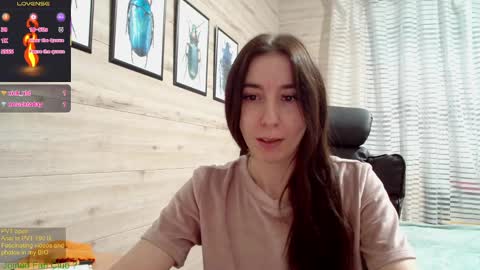 Snapshot of wow_porno_ chatting on March 2025 05:39:02 PM Anna online show from March 2025 05:39:02 PM