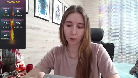 Snapshot of wow_porno_ chatting on December 2025 01:51:02 PM Anna online show from December 2025 01:51:02 PM