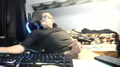 Snapshot of wowsers2022 chatting on April 2026 06:03:01 AM wowsers2022 online show from April 2026 06:03:01 AM