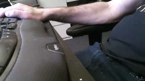 wrangleat0r online show from November 2025 08:51:01 PM