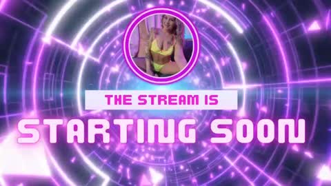 Snapshot of wrenn_mitch chatting on June 2026 02:10:01 PM Wrenn Divine online show from June 2026 02:10:01 PM