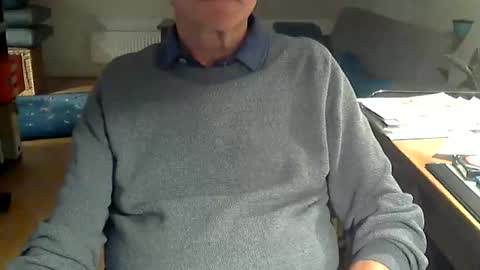 Snapshot of wuki123 chatting on May 2026 07:40:02 PM Wuki online show from May 2026 07:40:02 PM