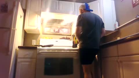 Snapshot of wundrsword33 chatting on January 2025 11:37:01 AM BONER DONOR online show from January 2025 11:37:01 AM