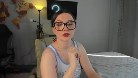 Snapshot of wwow_meow chatting on March 2026 07:47:02 AM Eric and Christine 3 online show from March 2026 07:47:02 AM