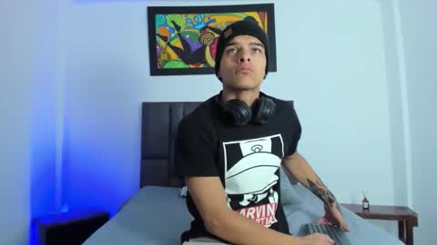 wyatt online show from November 2025 12:33:01 PM