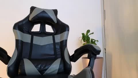 Snapshot of wyatt_rose chatting on September 2025 08:56:02 PM wyatt online show from September 2025 08:56:02 PM