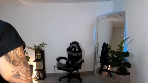 Snapshot of wyatt_rose chatting on September 2025 12:15:01 AM wyatt online show from September 2025 12:15:01 AM