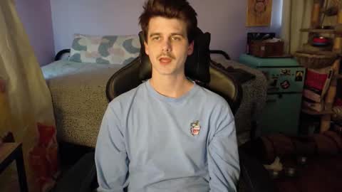 Snapshot of wyattfans_ chatting on October 2025 10:43:01 PM Wyatt online show from October 2025 10:43:01 PM