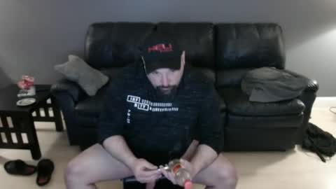 Snapshot of x69xsmilyx69x chatting on March 2025 05:40:01 AM Kevin online show from March 2025 05:40:01 AM