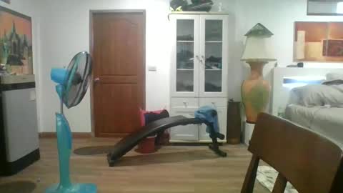 x9625x online show from December 2024 02:38:02 AM