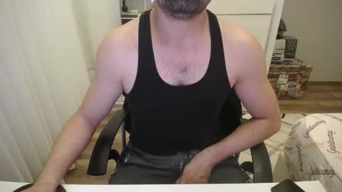 Mr. Lonely online show from December 2025 10:37:01 PM