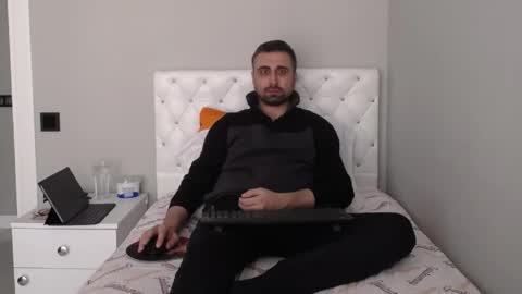 Mr. Lonely online show from April 2026 10:54:02 AM