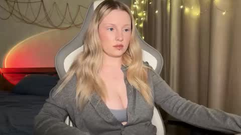 eva online show from December 2025 04:14:02 PM