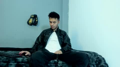 Snapshot of x_harold_x chatting on November 2025 01:20:01 PM Harold online show from November 2025 01:20:01 PM