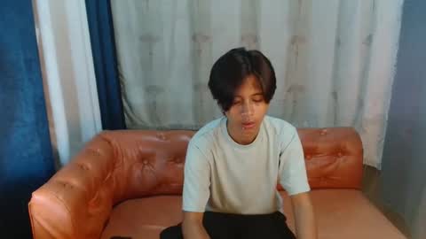 Snapshot of x_lee06 chatting on February 2026 12:32:02 PM x_lee06 online show from February 2026 12:32:02 PM