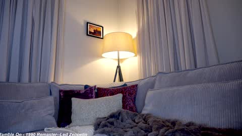 Lily online show from December 2024 12:35:01 AM