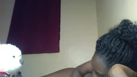 X melanine online show from December 2025 12:37:02 AM