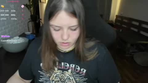 LOVE NERDS ONLY online show from April 2026 04:32:01 AM