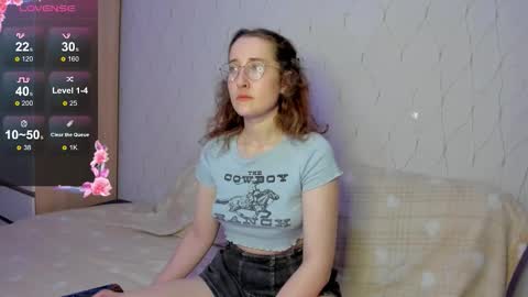Snapshot of x_purr_agatha_x chatting on September 2025 03:47:01 PM Agatha online show from September 2025 03:47:01 PM