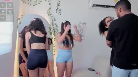 Luna Moreno online show from January 2026 07:18:01 PM