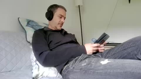 Snapshot of xalegarmax chatting on April 2026 10:48:01 AM xalegarmax online show from April 2026 10:48:01 AM