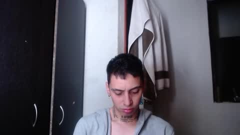 xalejo_max online show from November 2025 06:30:01 PM