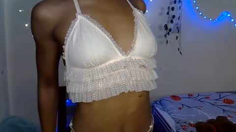 Snapshot of xalia_caramel chatting on November 2025 02:33:01 AM Alexa online show from November 2025 02:33:01 AM
